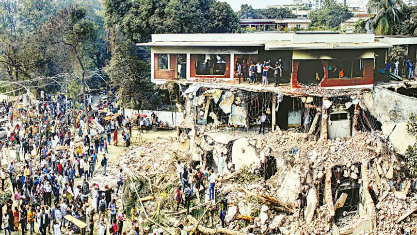 Dhanmondi 32 remnants being torn down