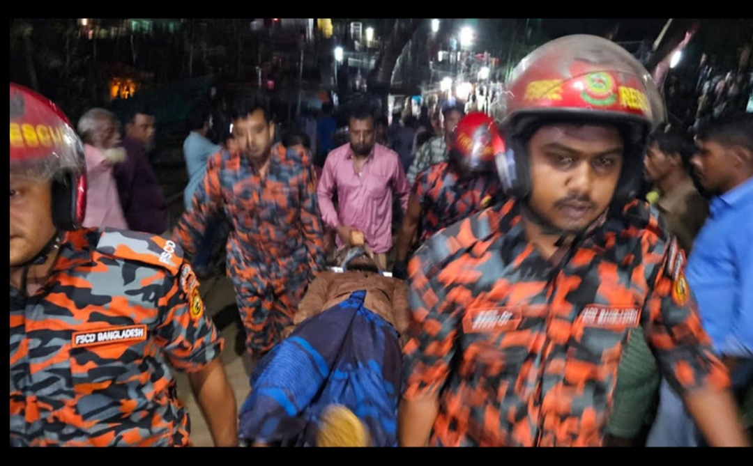 Piracy on Fishing Trawler in the Sea: 68 Fishermen Rescued After 25 Hours