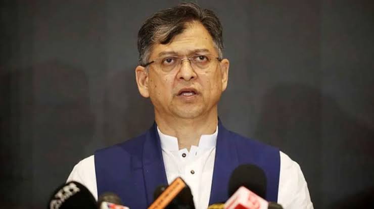 Reached a consensus on decentralisation of subordinate courts: Salahuddin
