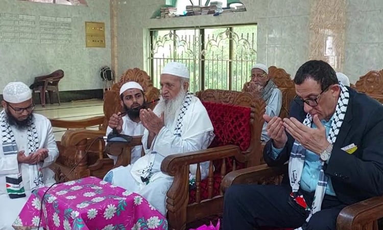 Palestinian Ambassador meets Hefazat Ameer in Fatikchhari