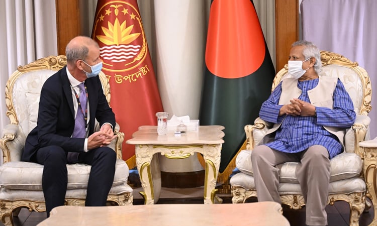 World Bank VP meets CA, praises interim govt's economic steps