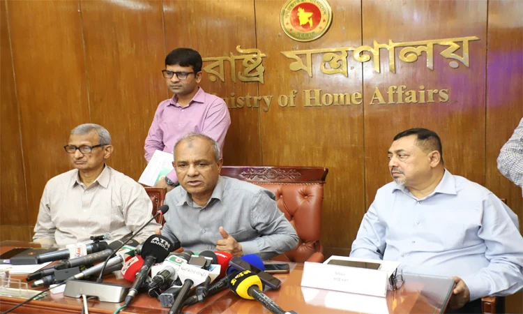 Govt trying best to hold a good election: Jahangir