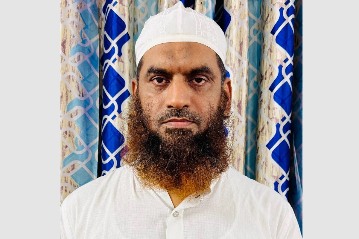 Maulana Mamunul Haque lodges GD against unfair practices of Facebook