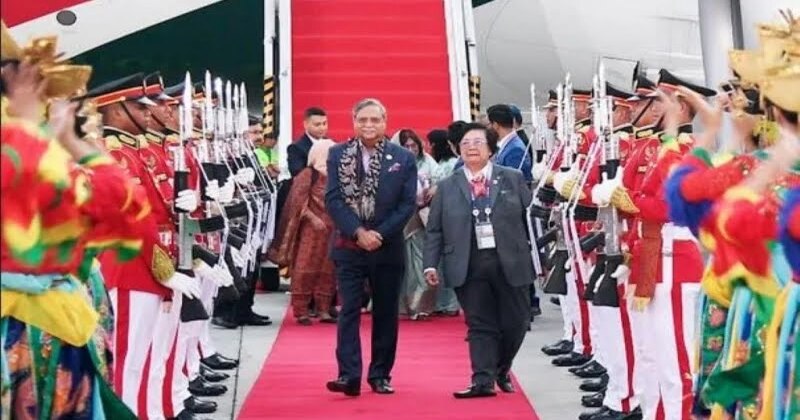 Indonesia rolls out red carpet for Bangladesh President